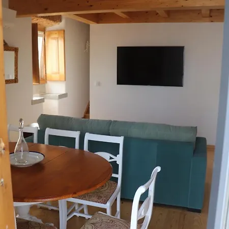 Casa Gil Vicente * Almada