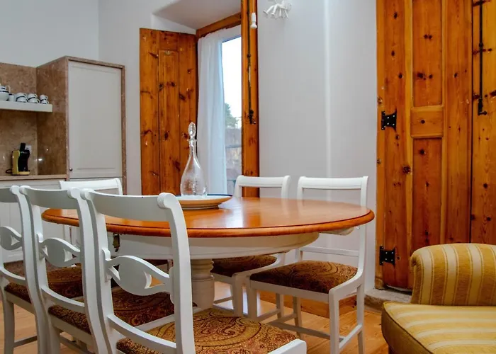 Casa Gil Vicente * Almada