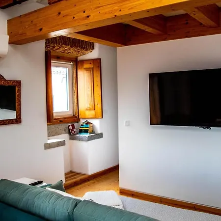 Casa Gil Vicente * Almada